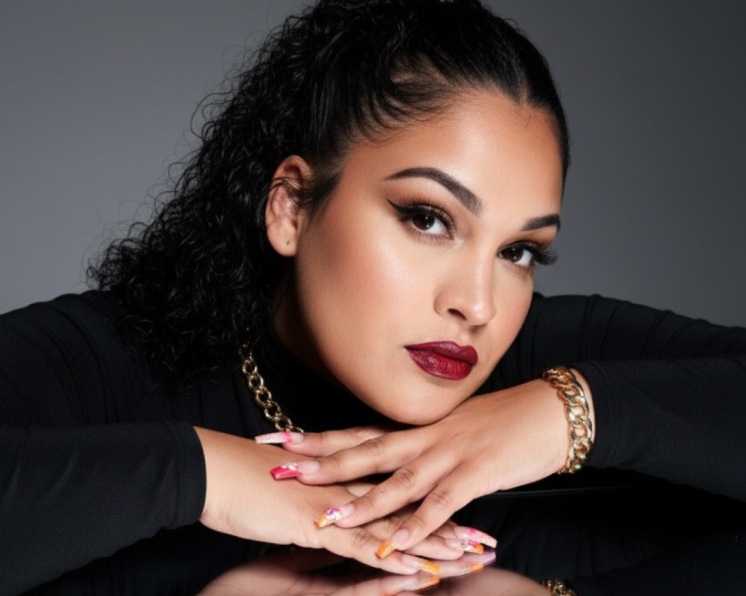 Angelina Delosangeles